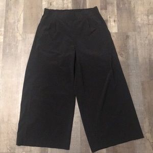 Athleta Wide Leg Black Pants - Sz 6 - like new